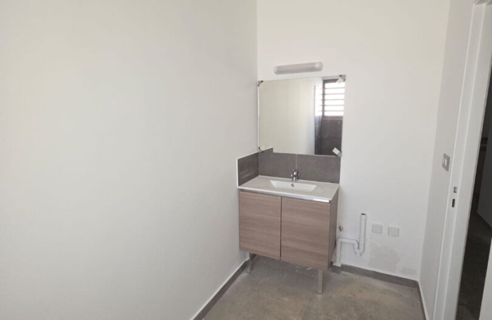 Location Appartement 63.2m&sup2; 3 pi&egrave;ces Remire Montjoli