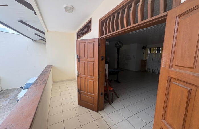 Vente Immeuble 180m&sup2; 7 pièces Cayenne
