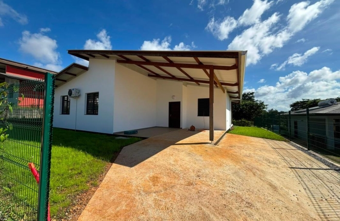 Location Maison 97351