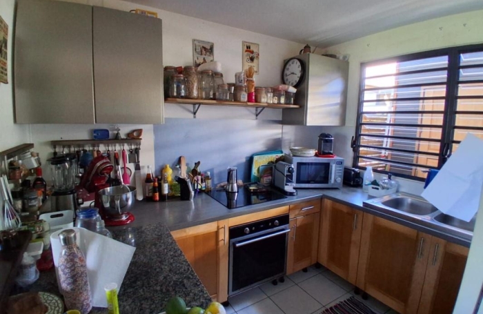 Vente Maison 84.95m&sup2; 4 pièces Remire Montjoli