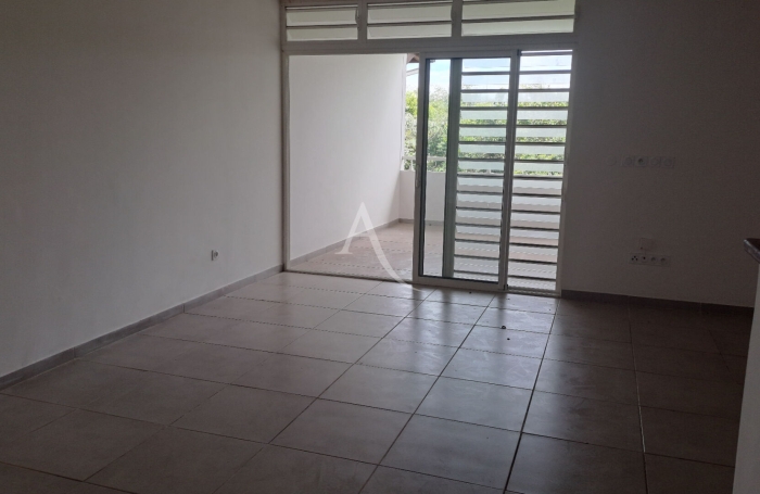 Vente Appartement 61.5m&sup2; 3 pi&egrave;ces Cayenne