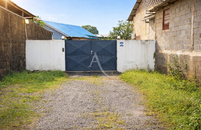 Vente Immeuble 350m&sup2; 10 pi&egrave;ces Cayenne