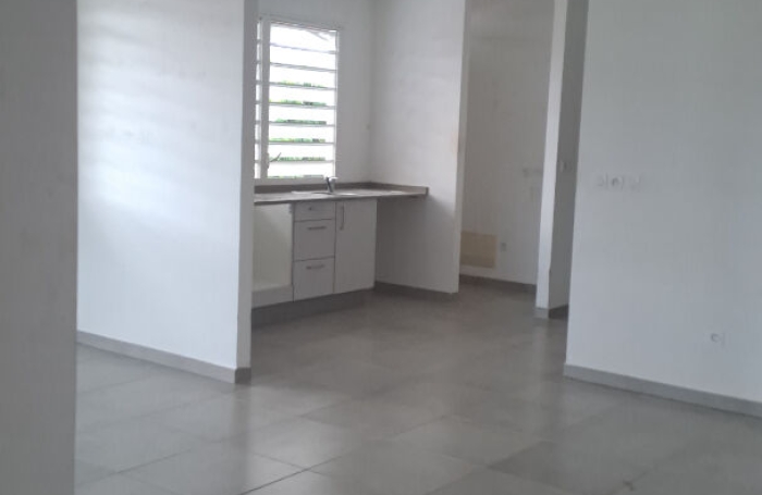 Vente Appartement 77.18m&sup2; 4 pi&egrave;ces Cayenne