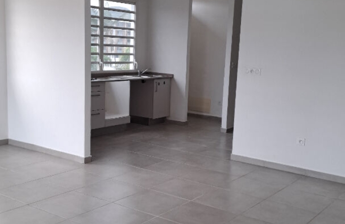 Vente Appartement 57.81m&sup2; 3 pi&egrave;ces Cayenne