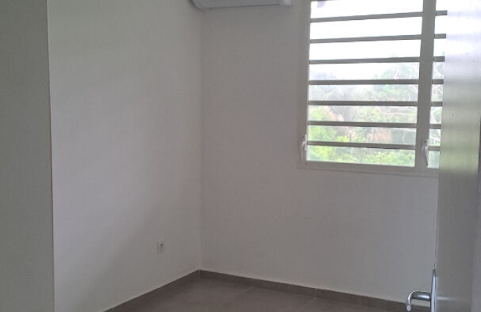 Vente Appartement 57.81m&sup2; 3 pi&egrave;ces Cayenne