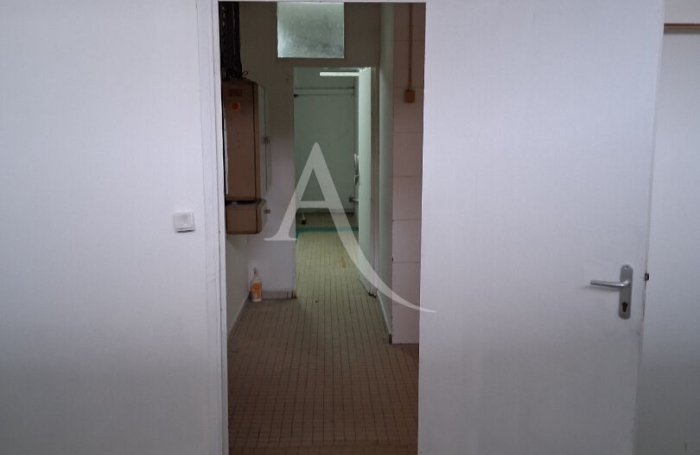 Location Local commercial 157m&sup2; Cayenne