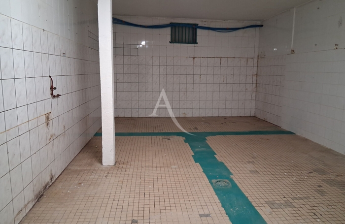 Location Local commercial 157m&sup2; Cayenne