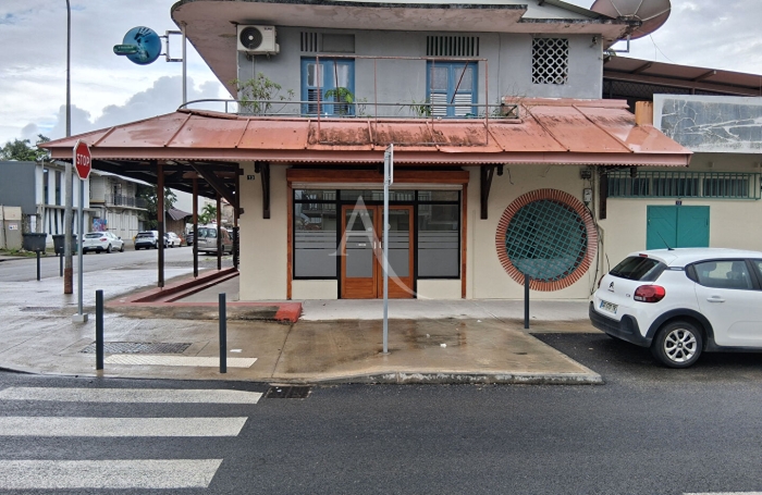 Location Local commercial 157m&sup2; Cayenne
