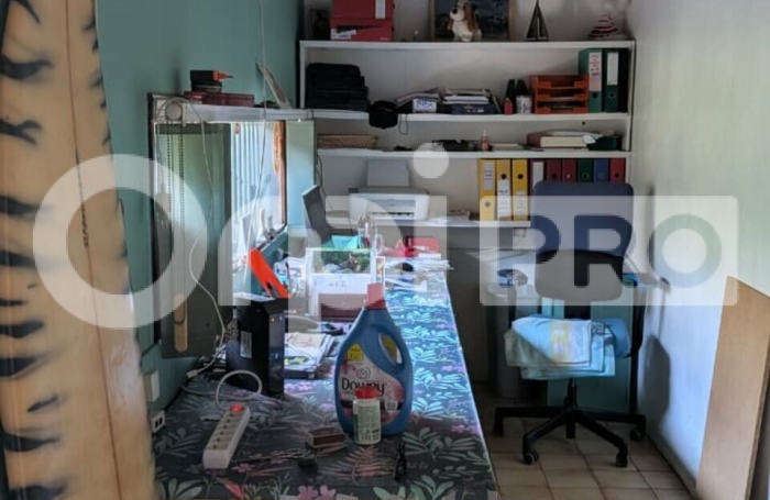 Immeuble mixte d'une surface totale d'environ 344 m&sup2; &ndash; Centre-ville de Cayenne
