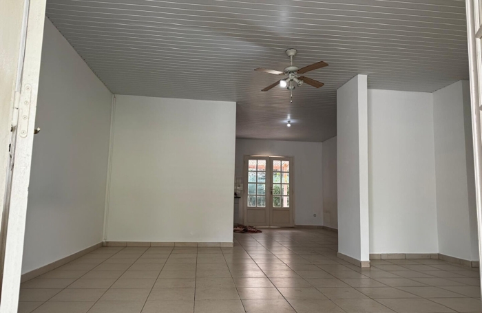 Vente Maison 98m&sup2; 4 pi&egrave;ces Remire Montjoli