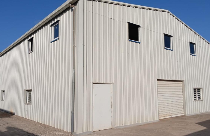 Location Entrepot 470m&sup2; Remire Montjoli