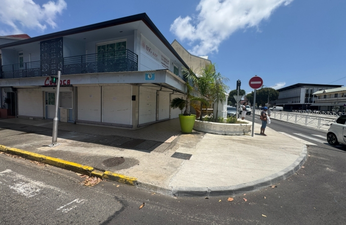 Vente Local commercial 175m&sup2; 2 pièces Cayenne