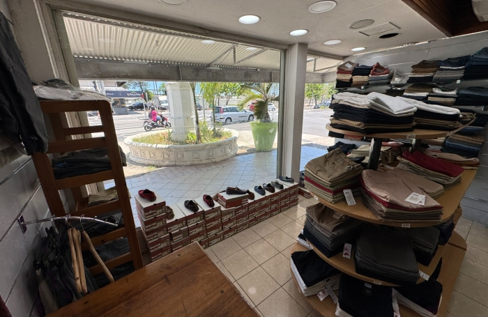 Vente Local commercial 175m&sup2; 2 pièces Cayenne