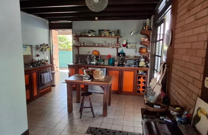 Vente Maison 138m&sup2; 5 pièces Remire Montjoli