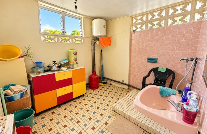 Vente Immeuble 300m&sup2; 8 pièces Cayenne