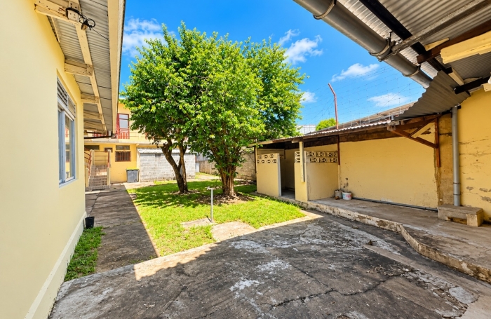 Vente Immeuble 300m&sup2; 8 pièces Cayenne