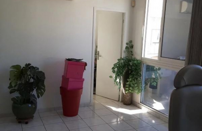 Vente Local commercial 45m&sup2; 2 pièces Fort de france