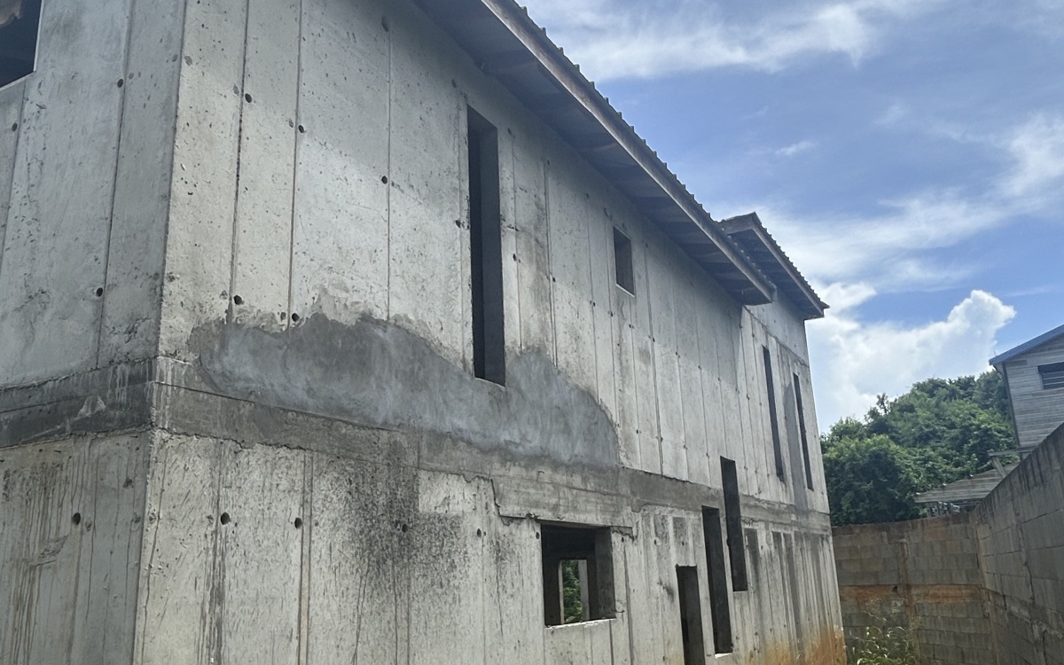 Le Francois- Villa Atypique avec Vue d&eacute;gag&eacute;e - 309 000 &euro;