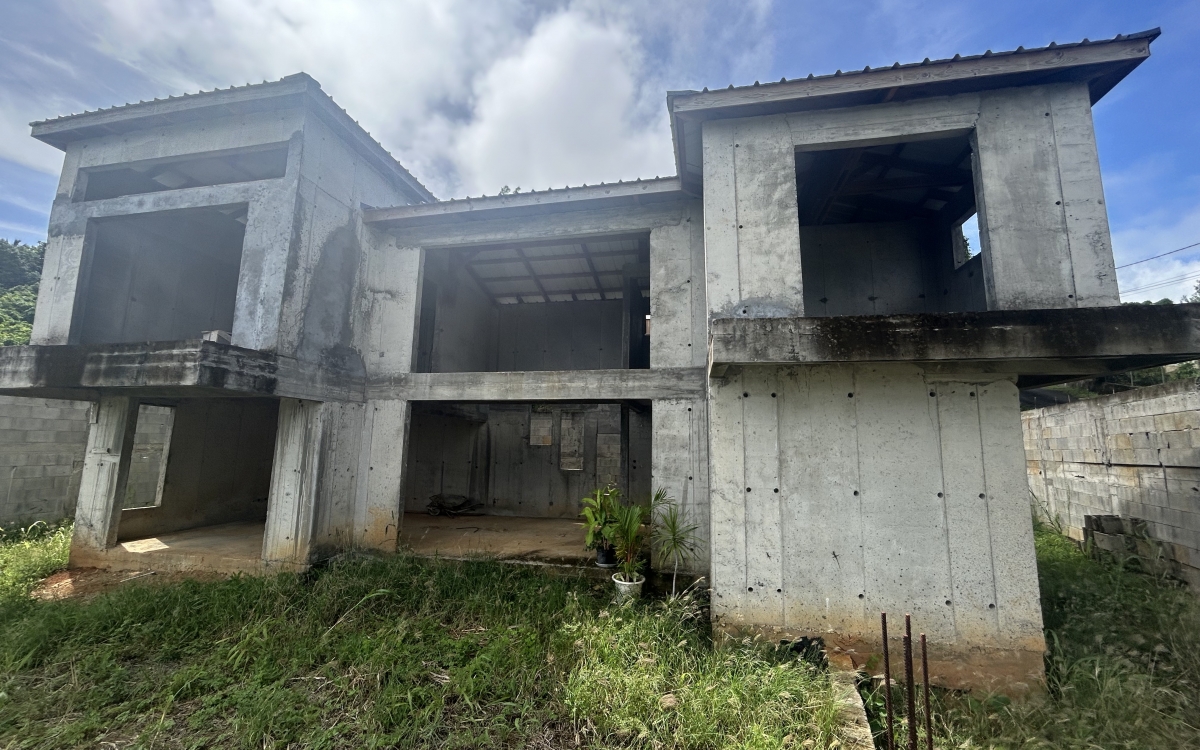 Le Francois- Villa Atypique avec Vue d&eacute;gag&eacute;e - 309 000 &euro;