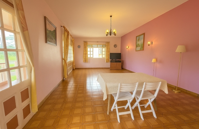 Vaste maison de type F8 en parfait &eacute;tat, &agrave; proximit&eacute; des commodit&eacute;s - 97260 - LE MORNE ROUGE