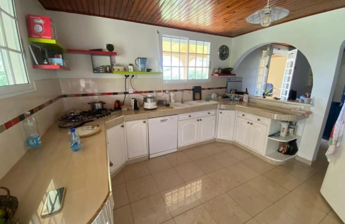Vente Maison 222m&sup2; 7 pièces Le Lamentin