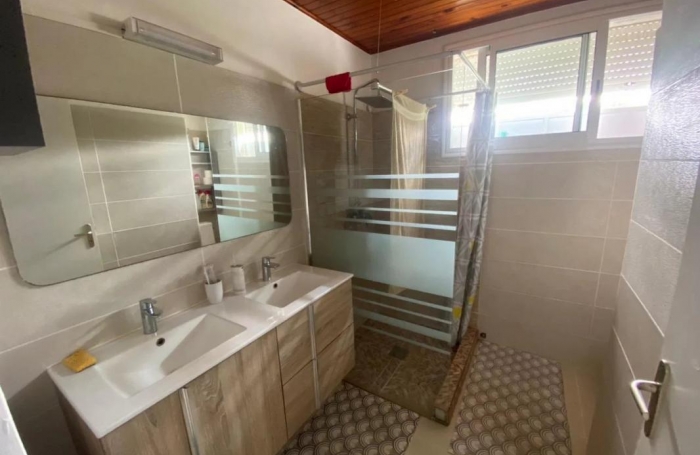 Vente Maison 222m&sup2; 7 pièces Le Lamentin