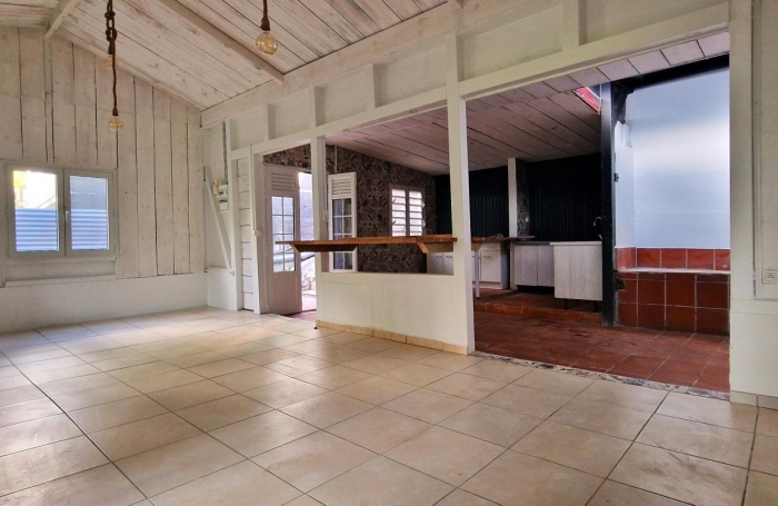 Vente Immeuble 164.01m&sup2; 8 pièces Schoelcher
