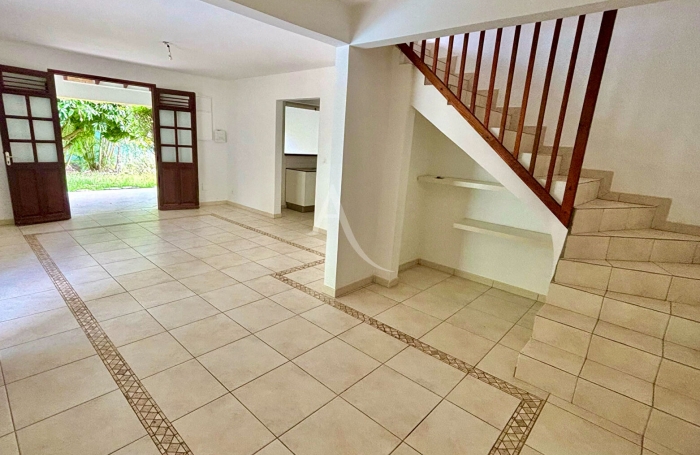 Vente Maison 105m&sup2; 5 pi&egrave;ces Les Trois Ilets