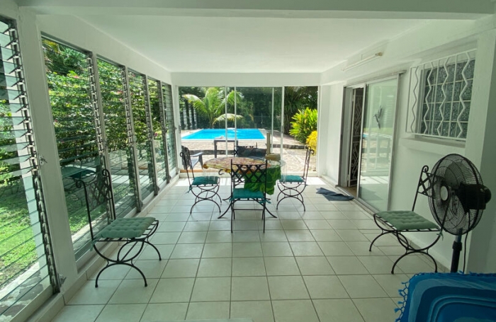 Vente Local commercial 180m&sup2; Le Lamentin