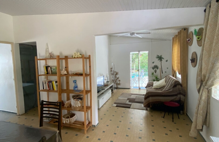 Vente Local commercial 180m&sup2; Le Lamentin