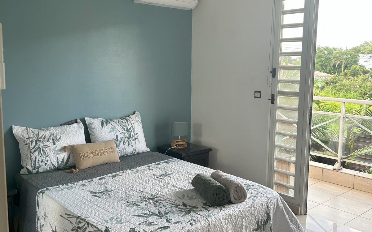 Appartement T3  meublé, piscine, plage à 5mn