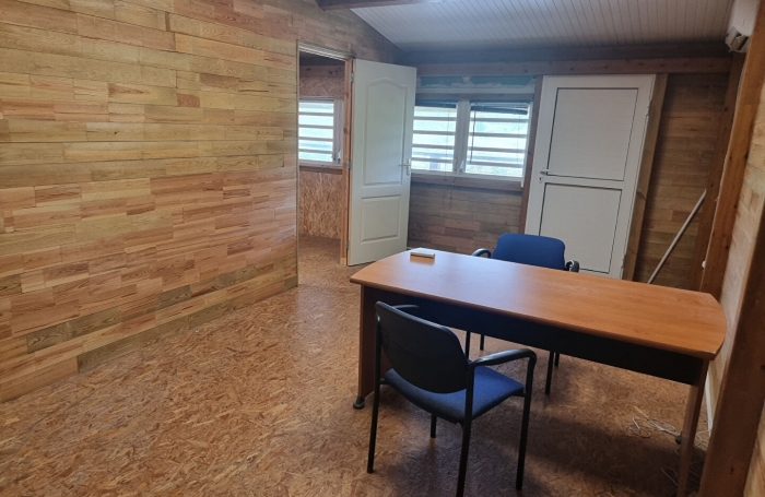 Location Bureaux 45m&sup2; Sainte Luce