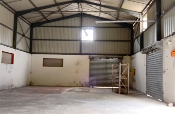 Location Entrepot 325m² Le Lamentin