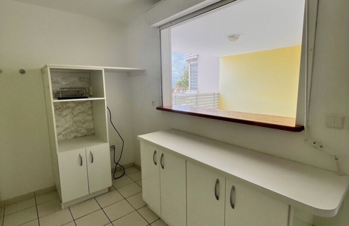 Vente Appartement 52.73m&sup2; 2 pi&egrave;ces Fort de france