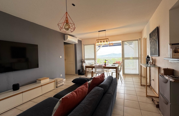 Dernier étage : Appt T4 vue mer et campagne