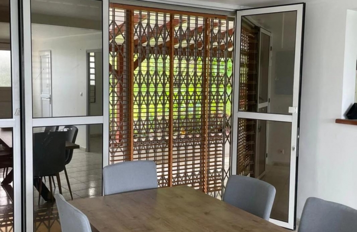 Location Maison 102m&sup2; 4 pièces Fort de france