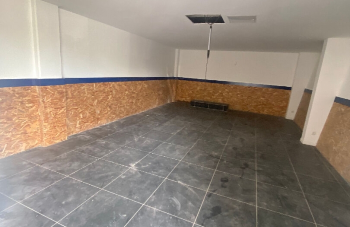 Location Local commercial 206m&sup2; Le Lamentin