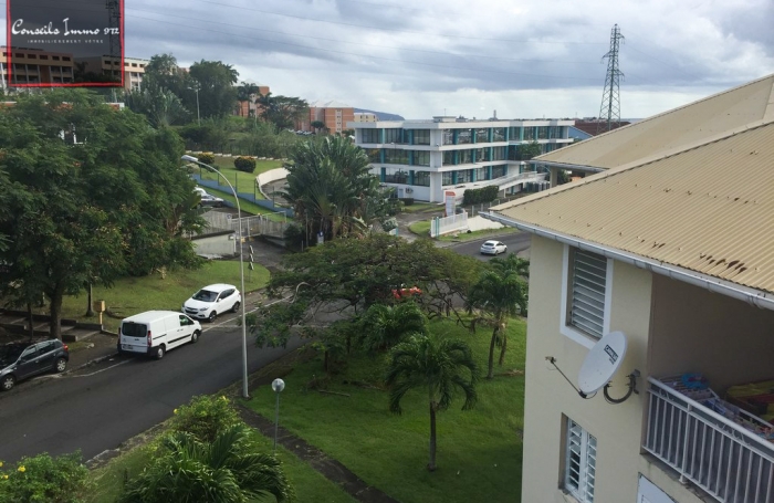 Studio &agrave; louer   Fort-de-France (Chateaub&oelig;uf)   20 m2   Balcon