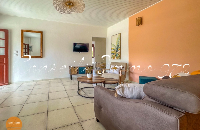 À LOUER   Maison F3 meublée avec jacuzzi   Rivière-Pilote