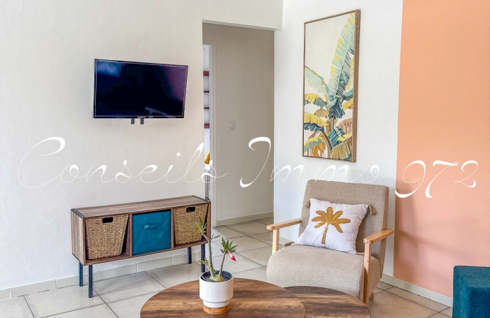 À LOUER   Maison F3 meublée avec jacuzzi   Rivière-Pilote