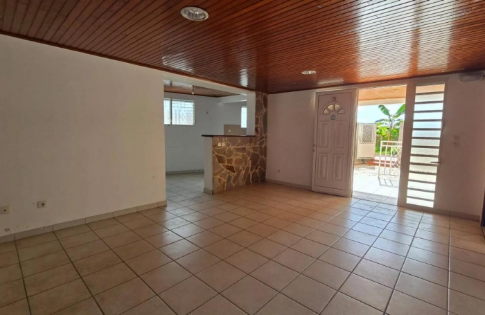 Location Local commercial 3 pièces Ducos