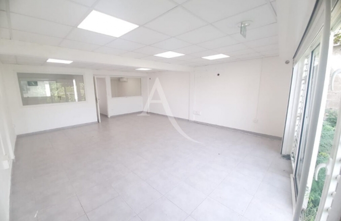 Vente Divers 92m² Le Marin
