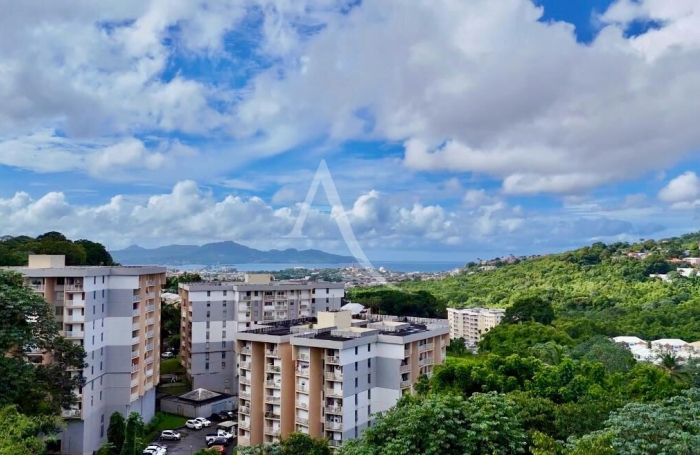 Vente Appartement 57.59m&sup2; 3 pi&egrave;ces Fort de france