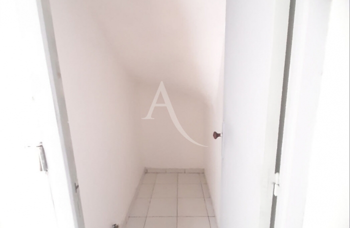 Location Divers 58m² 2 pièces Fort de france