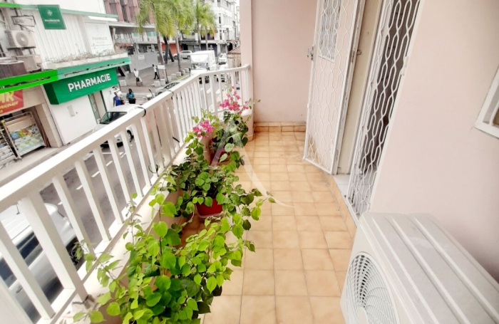 Location Divers 58m² 2 pièces Fort de france