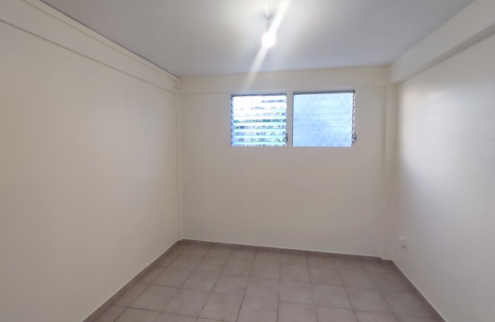 T4 enti&egrave;rement r&eacute;nov&eacute; avec jardin clotur&eacute;- plateau Fofo