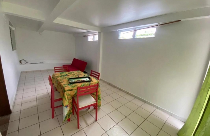 Location Appartement 50m&sup2; 2 pièces Fort de france