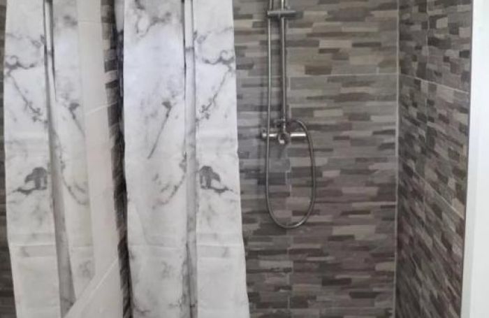 Location Appartement 80m&sup2; 2 pièces Le Diamant