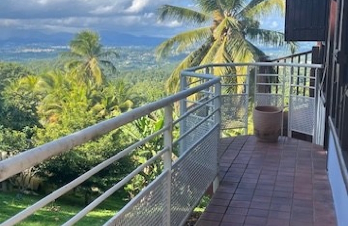 Location Maison 103.78m&sup2; 7 pièces Rivi&egrave;re Sal&eacute;e