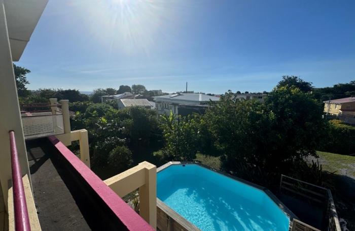 Location Maison 190m&sup2; 5 pièces Fort de france